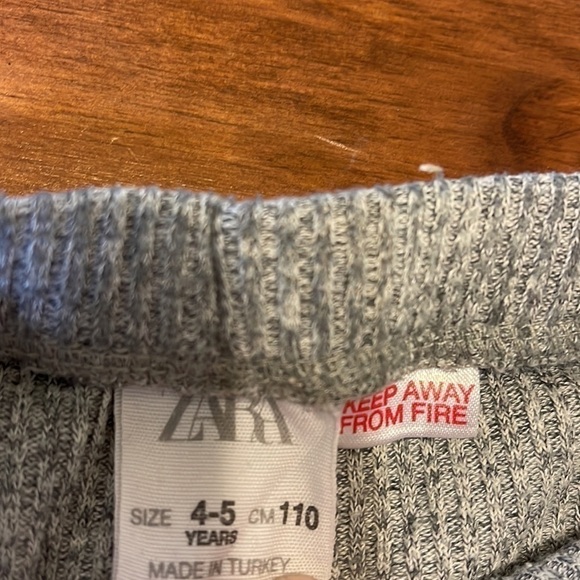 Zara kids 4-5 years grey pants - Picture 3 of 6
